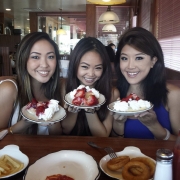 FOOD - Strawberry Pie from Anna Miller's