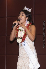 Penelope singing a sample of her Miss America Talent